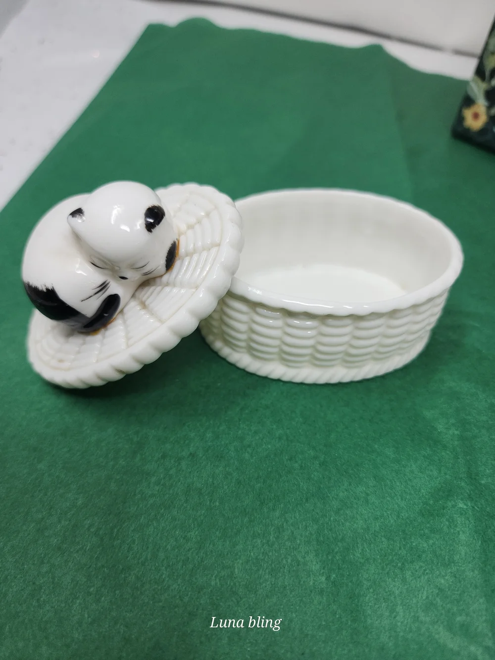 N/A decorative ceramic